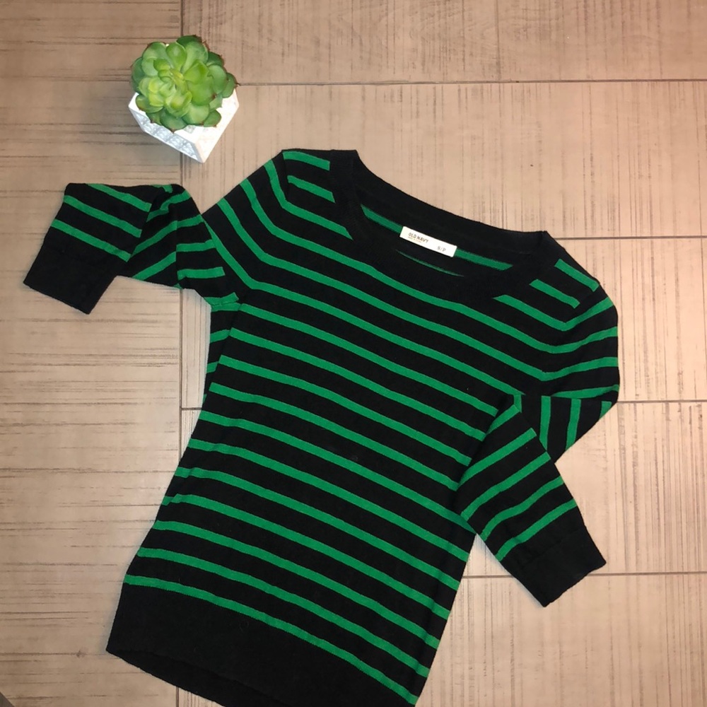 🟣OLD NAVY SZ SMALL STRIPPED SWEATER 🟣